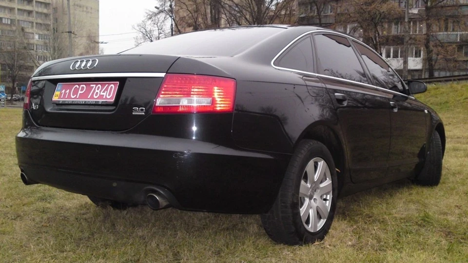 Audi A6 ЧОРНА КАВА З МОЛОКОМ) 4