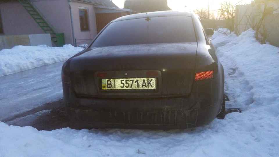 Audi A6 чорна блискавка 4