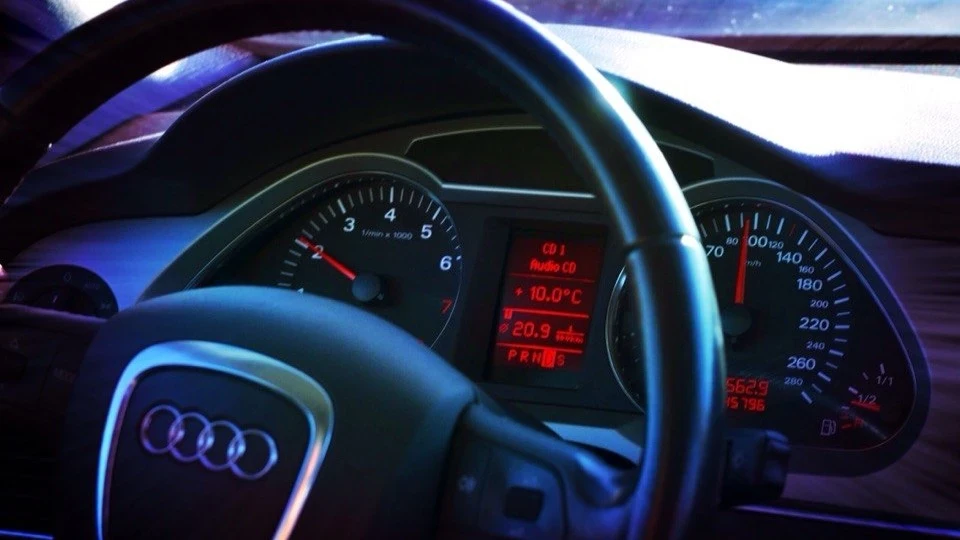 Audi A6 колір червоний каньйон 5