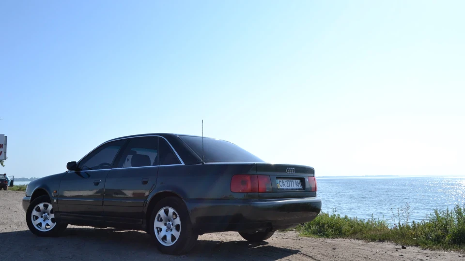 Audi A6 dark green rocket 5