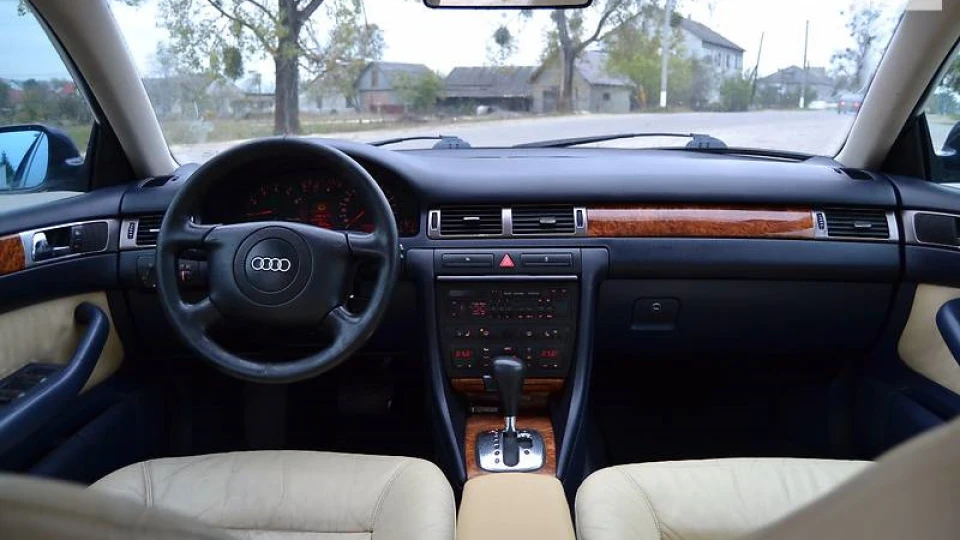 Audi A6 Diplomat