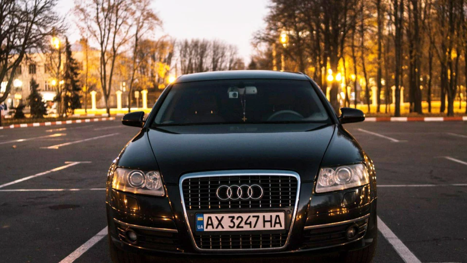 Audi A6 ЕЛЕГАНТНИЙ 2