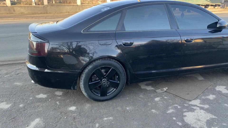 Audi A6 PAIN BLACK 3