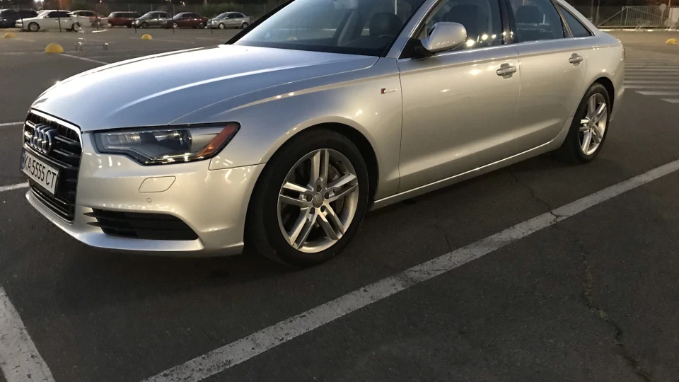 Audi A6 quattro 3.0T 4