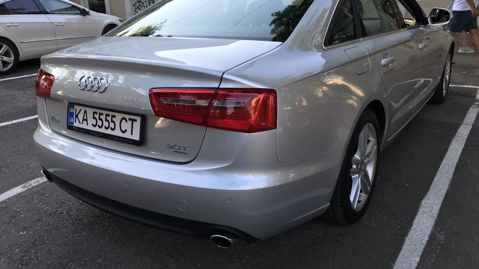 Audi A6 quattro 3.0T 5
