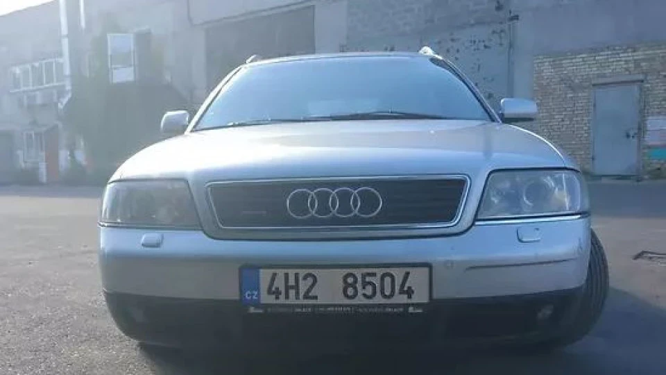 Audi A6 quattro