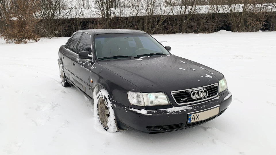 Audi A6 quattro 4