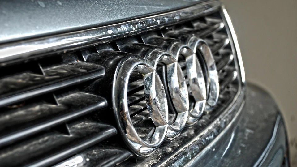 Audi A6 Quattro 4