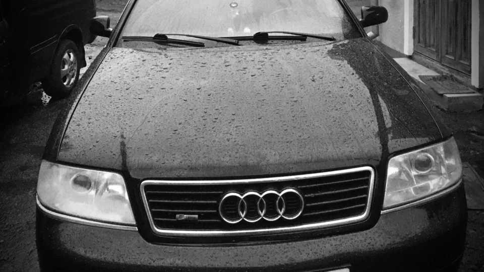 Audi A6 Синій металік V6 5v 3