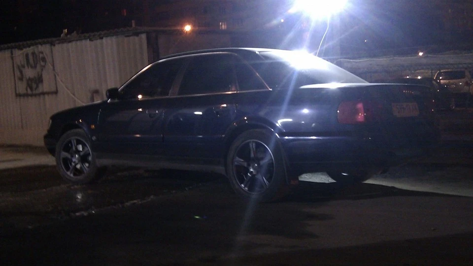 Audi A6 Синій металік, обсяг 2.6 2