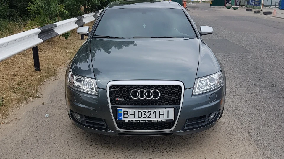Audi A6 v6 3.2 fsi quattro 5