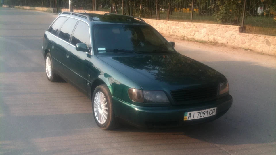 Audi A6 ЗЕЛЕНИЙ AVANT 2