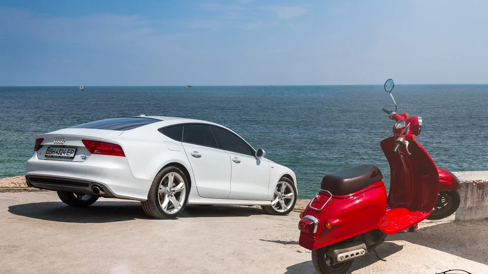 Audi A7 Sportback Cat's car) 4