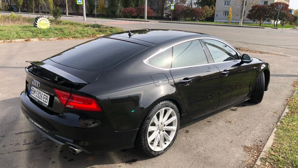 Audi A7 Sportback Чорна праска 5