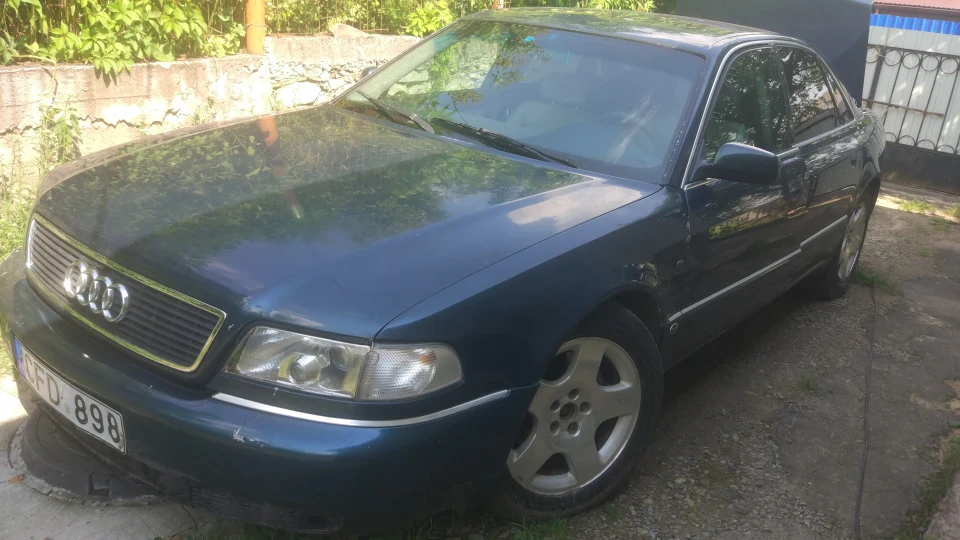 Audi A8