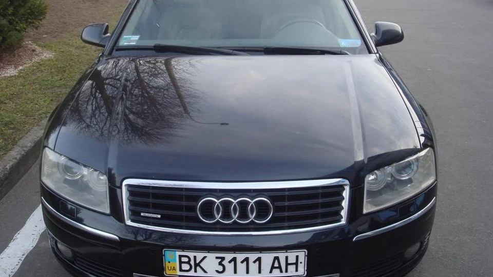Audi A8 2