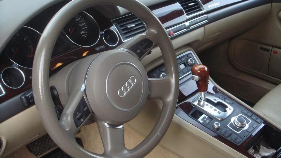Audi A8 3