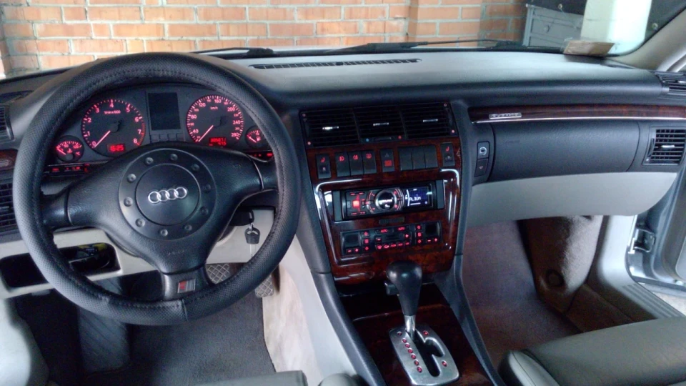 Audi A8