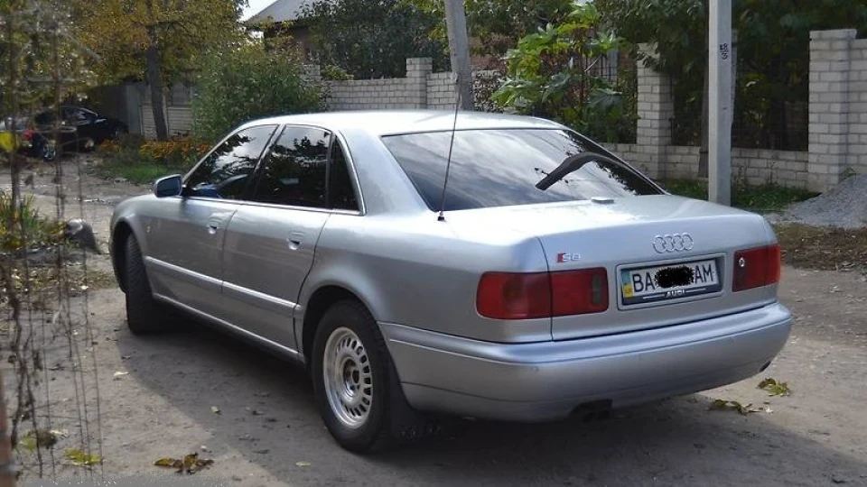 Audi A8