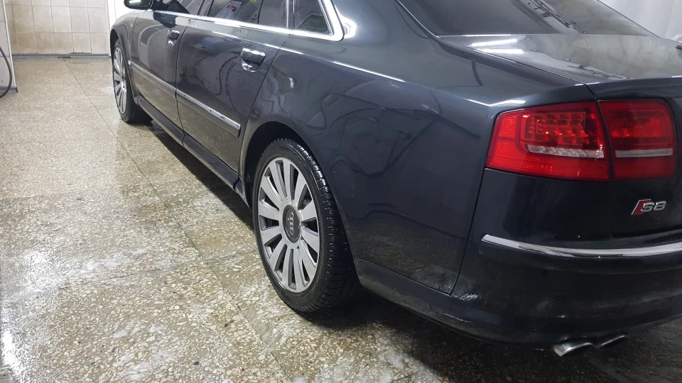 Audi A8