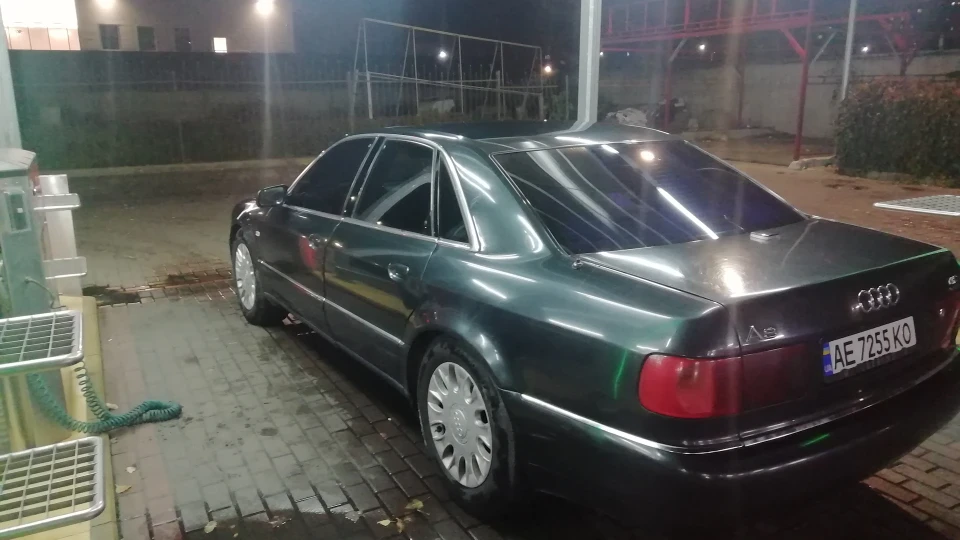 Audi A8 2