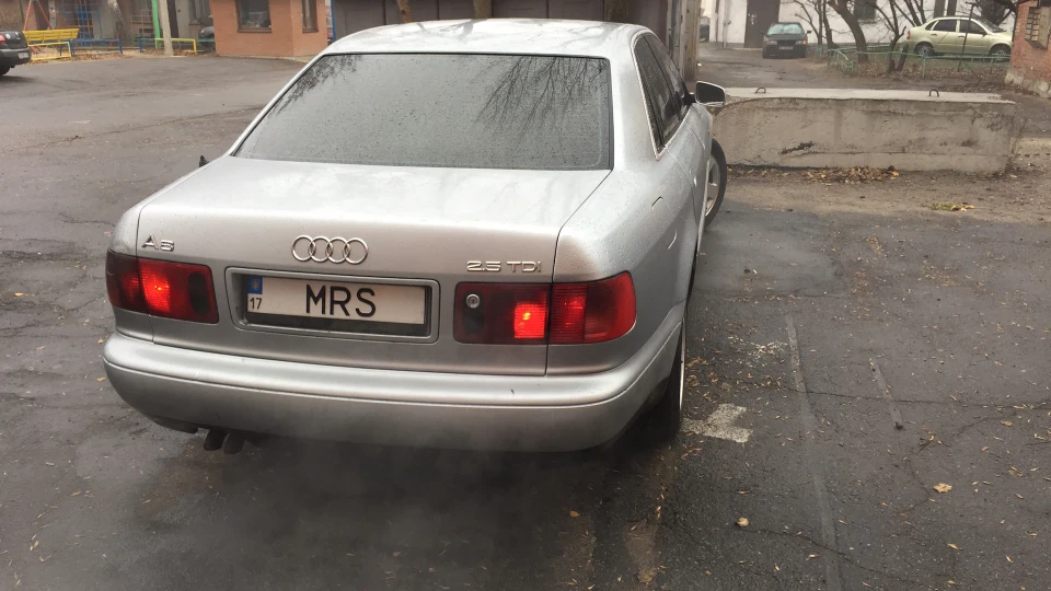 Audi A8 2