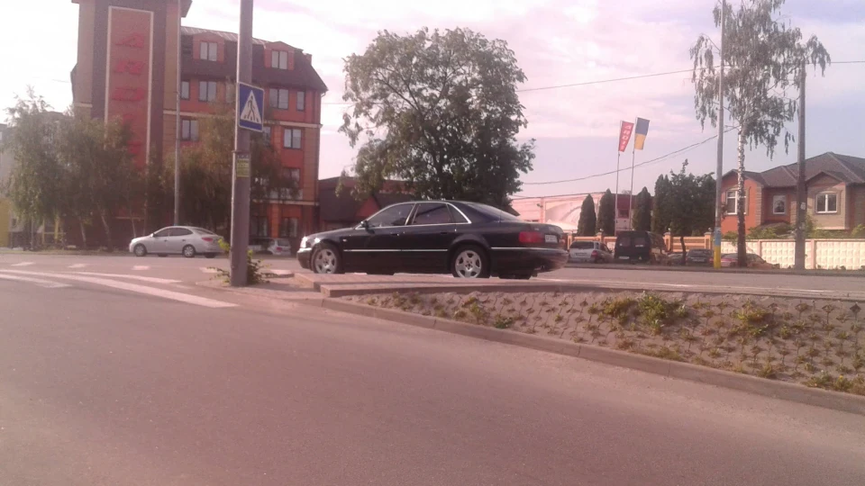 Audi A8 4
