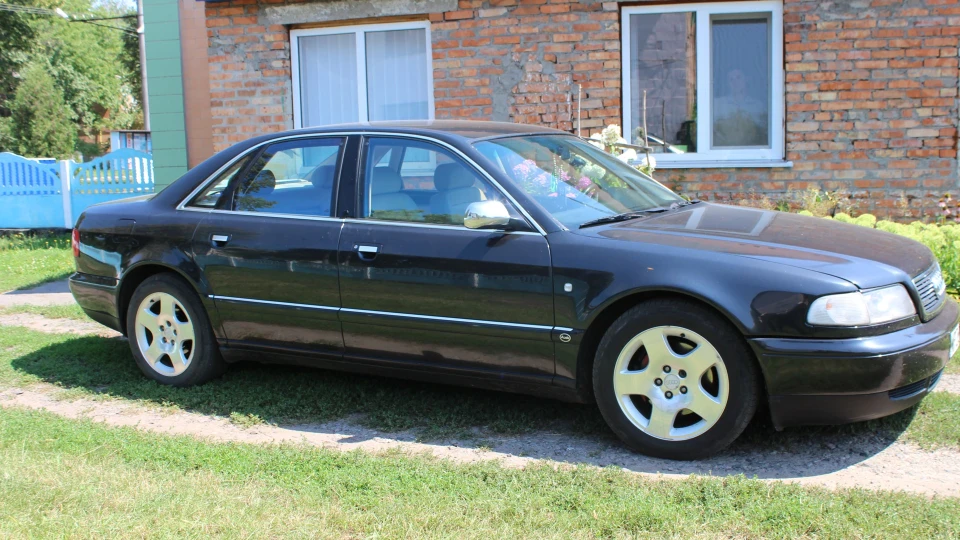 Audi A8 3