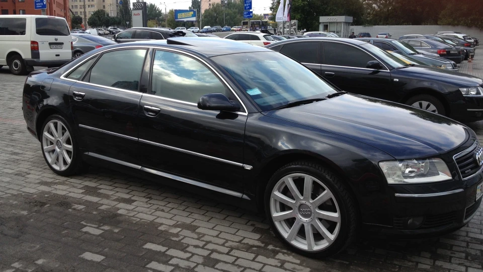 Audi A8 3