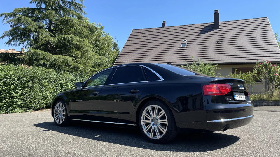 Audi A8