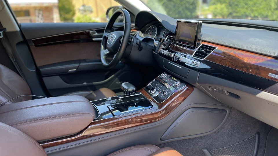 Audi A8 3