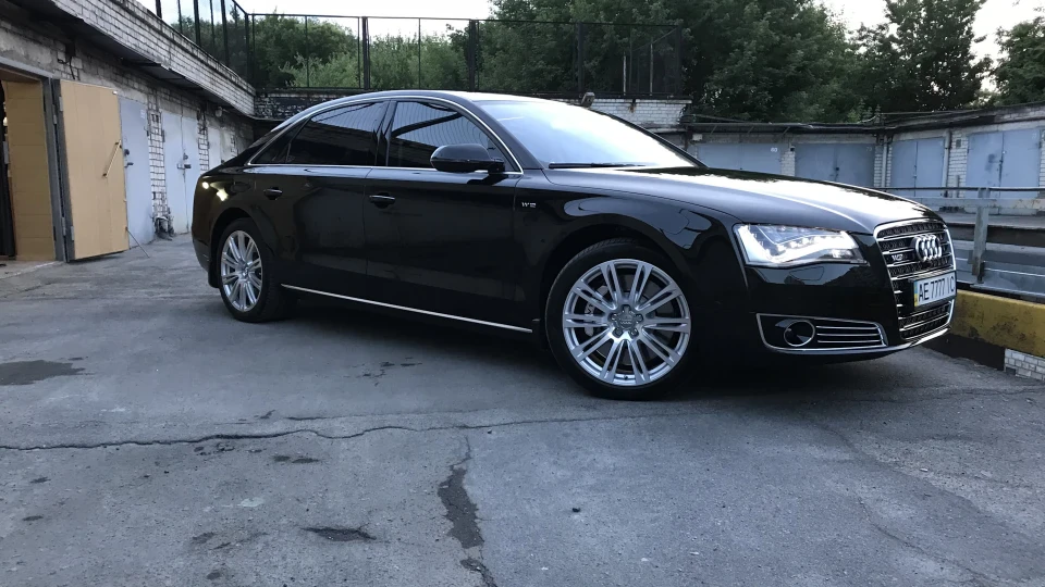 Audi A8 3