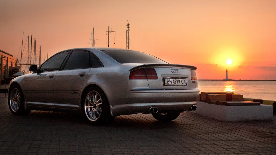 Audi A8 4