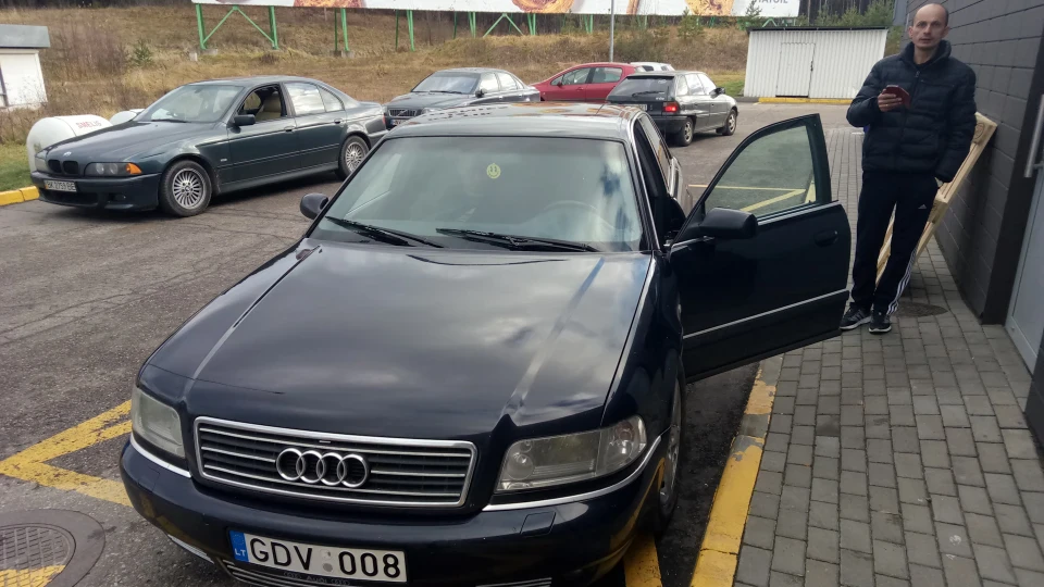 Audi A8