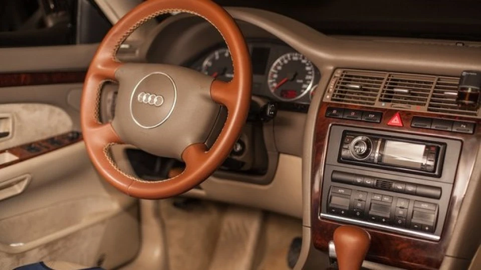 Audi A8 4