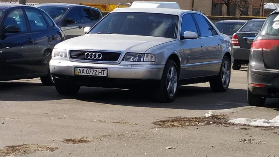 Audi A8 2.5 d