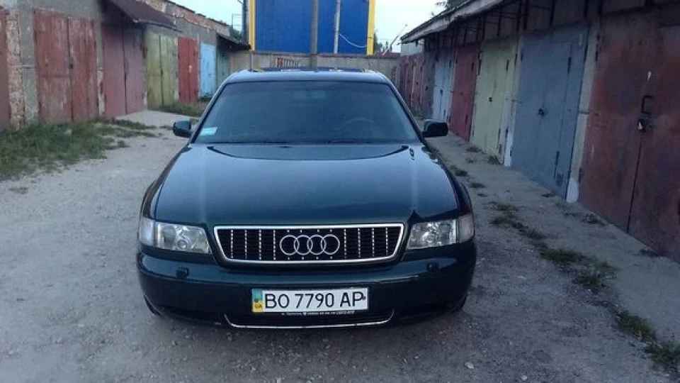 Audi A8 2.5 TDI 150 H.P 3