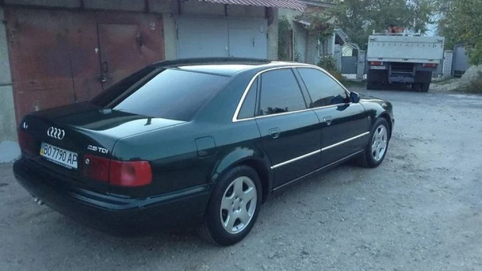 Audi A8 2.5 TDI 150 H.P 4