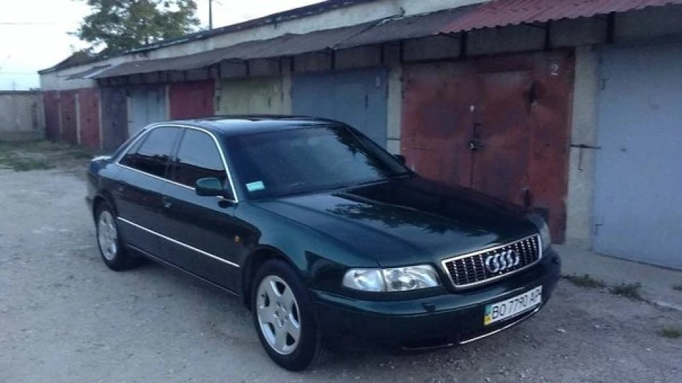 Audi A8 2.5 TDI 150 H.P 5