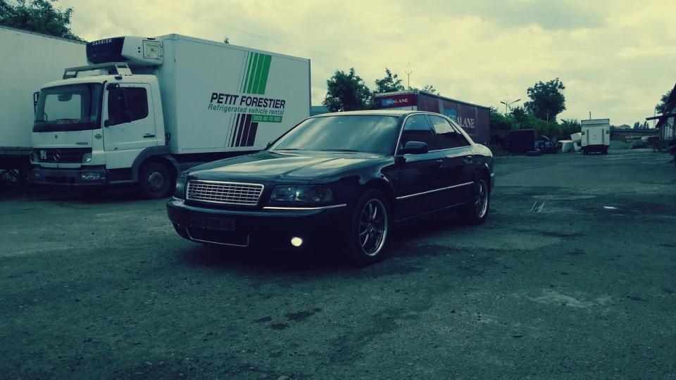 Audi A8 3.3TDI V8 bi-turbo BEAST 5
