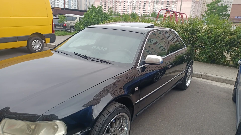 Audi A8 3.7 AT quattro МКПП 4