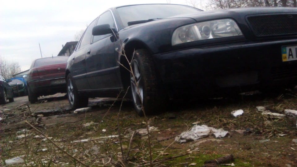 Audi A8 3.7 Quattro 4