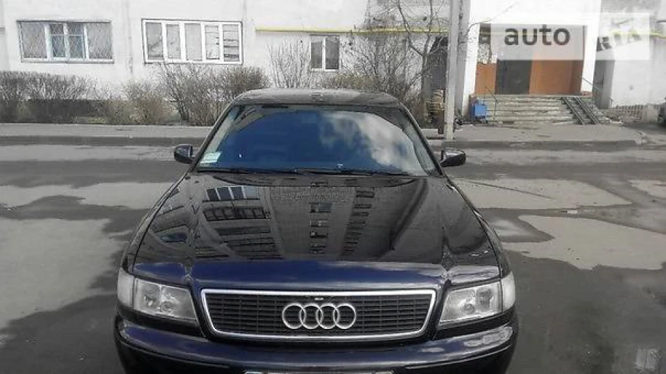 Audi A8 3.7 синій металік 2