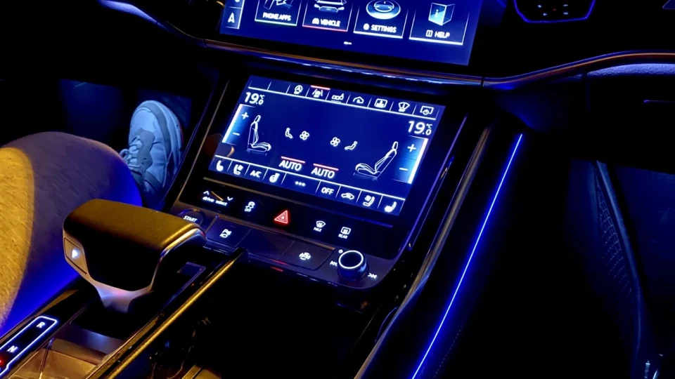 Audi A8 4.0 Tfsi Lambo color 3