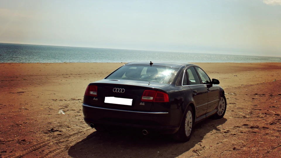 Audi A8 4.2 benzin 2