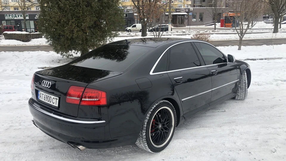 Audi A8 4.2 бишка тдишка 2