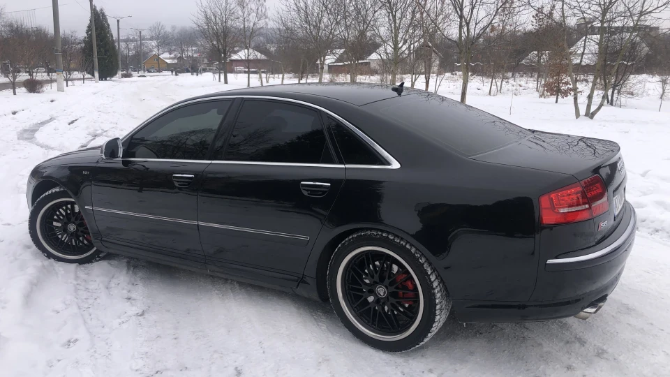 Audi A8 4.2 бишка тдишка 3