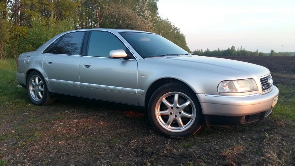 Audi A8 4,2 guattro 2