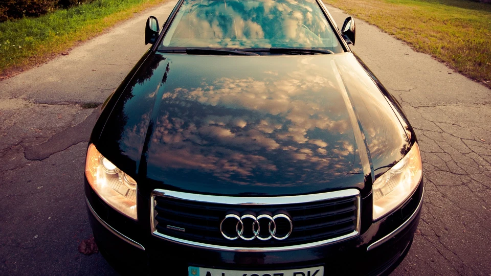 Audi A8 4.2 Long Quattro 3