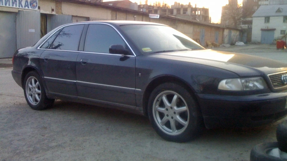 Audi A8 4.2 quattro 2